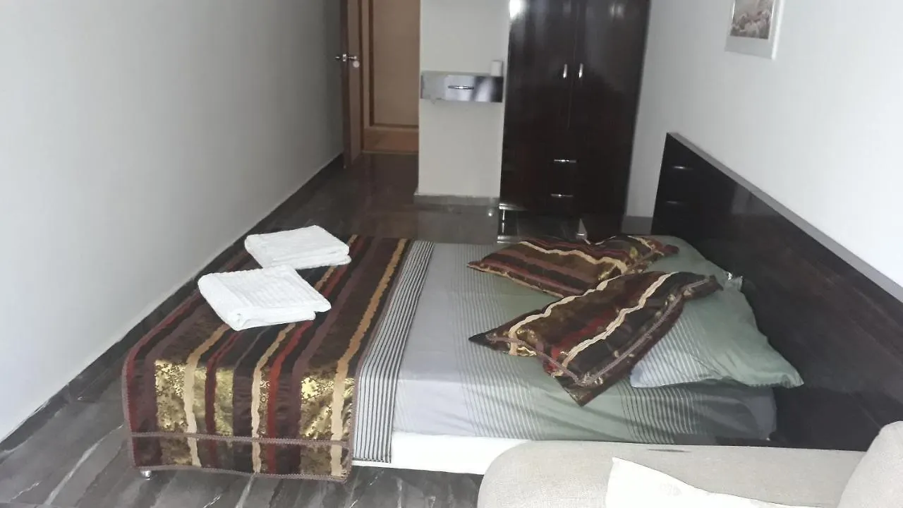 Lara Camlik Pansiyon Antália