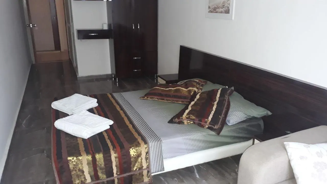 Quarto em Acomodações Particulares Lara Camlik Pansiyon Antália Turquia